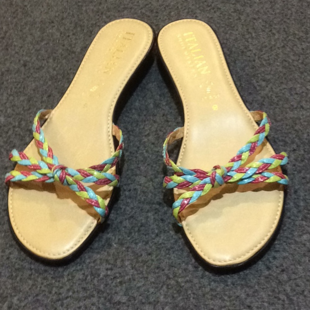 Italian shoemaker flip flop never worn